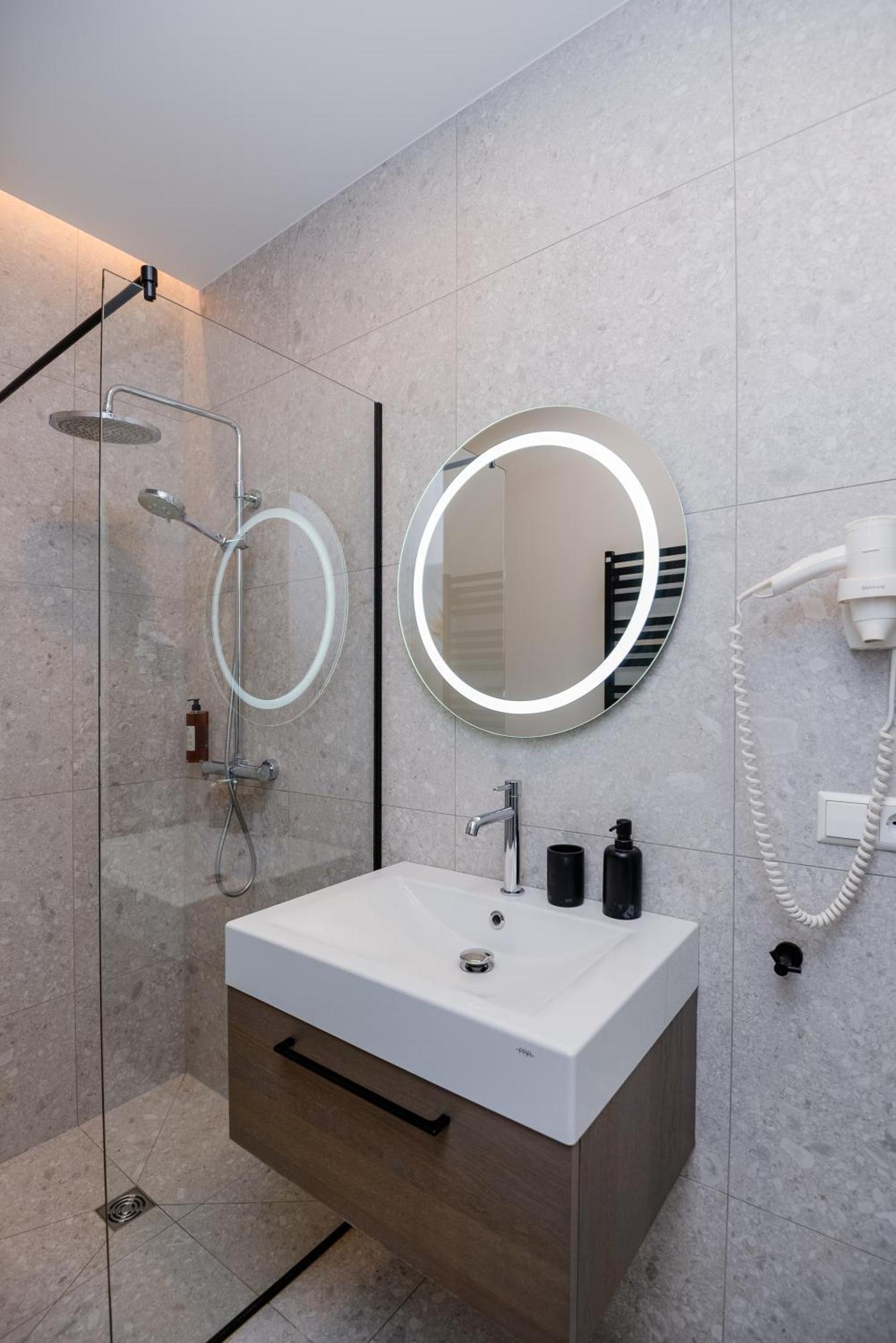 Guesthouse Zilviciu G. 5 بالانغا المظهر الخارجي الصورة
